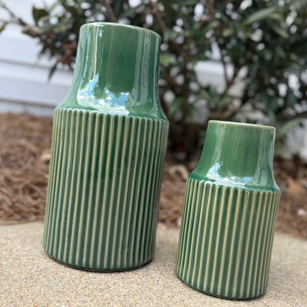 Frontgate Ceramic Ribbed Vase Set - NWT - Picture 9 of 11